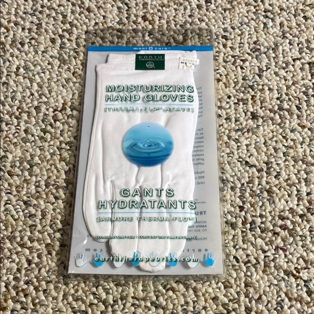 Earth Therapeutics Moisturizing Hand Gloves. Thermal Flo Weave. NWT